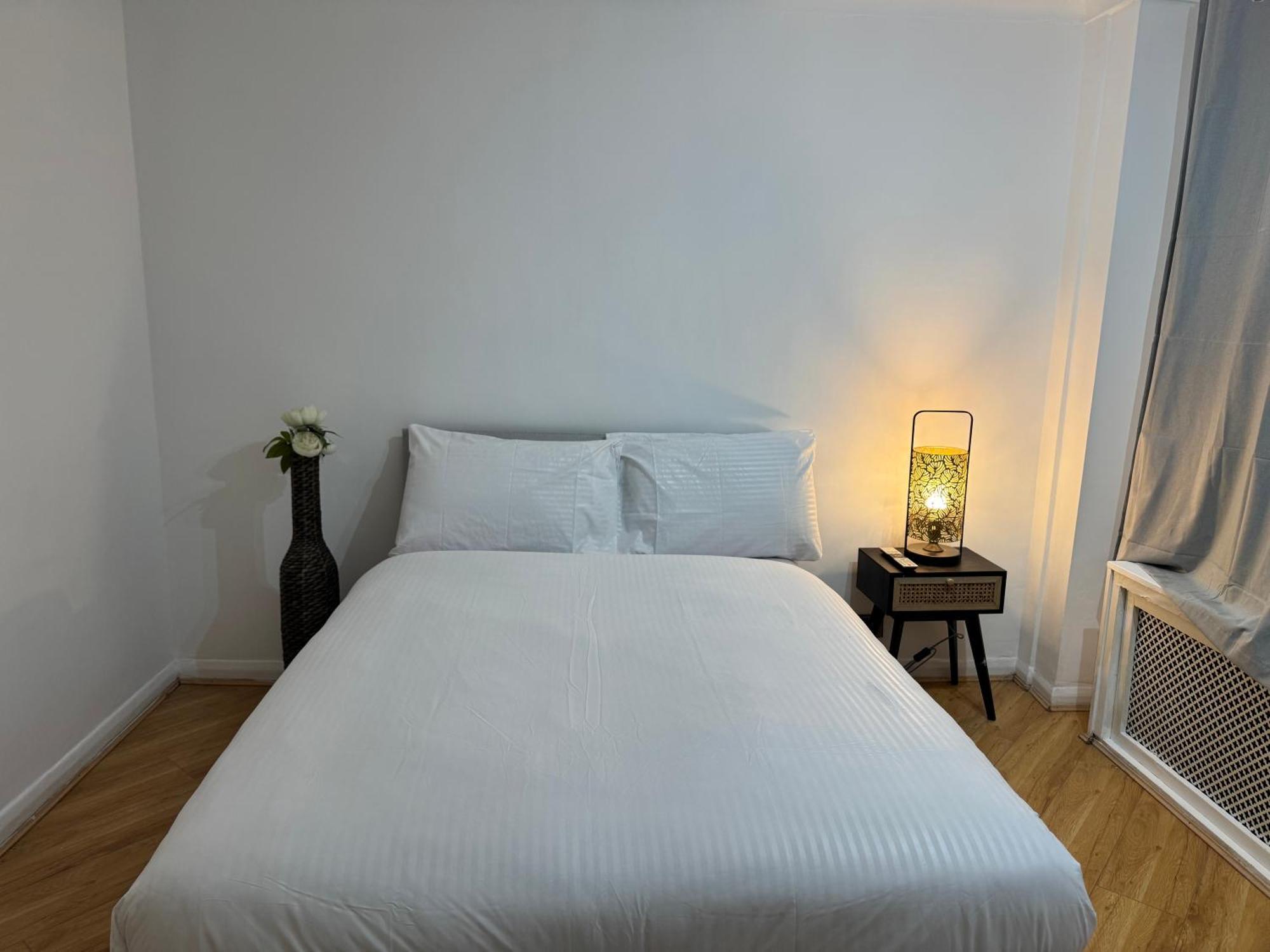 1 Bedroom Flat In London